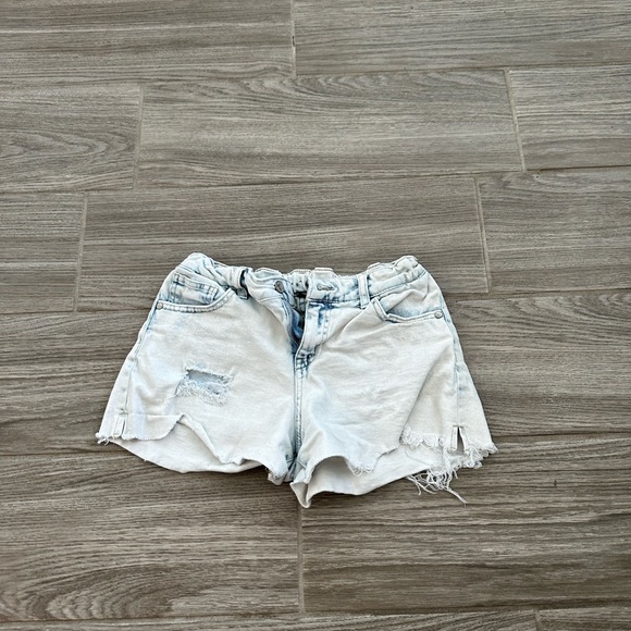 Pants - Lightwash Adjustable Waist Short Mini Distressed Shorts with Pockets